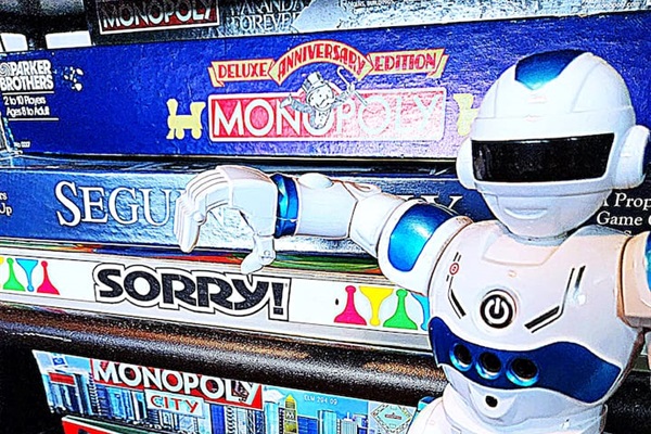 Howie SHOG's team selected tons of Monopoly games for your amuzement. 