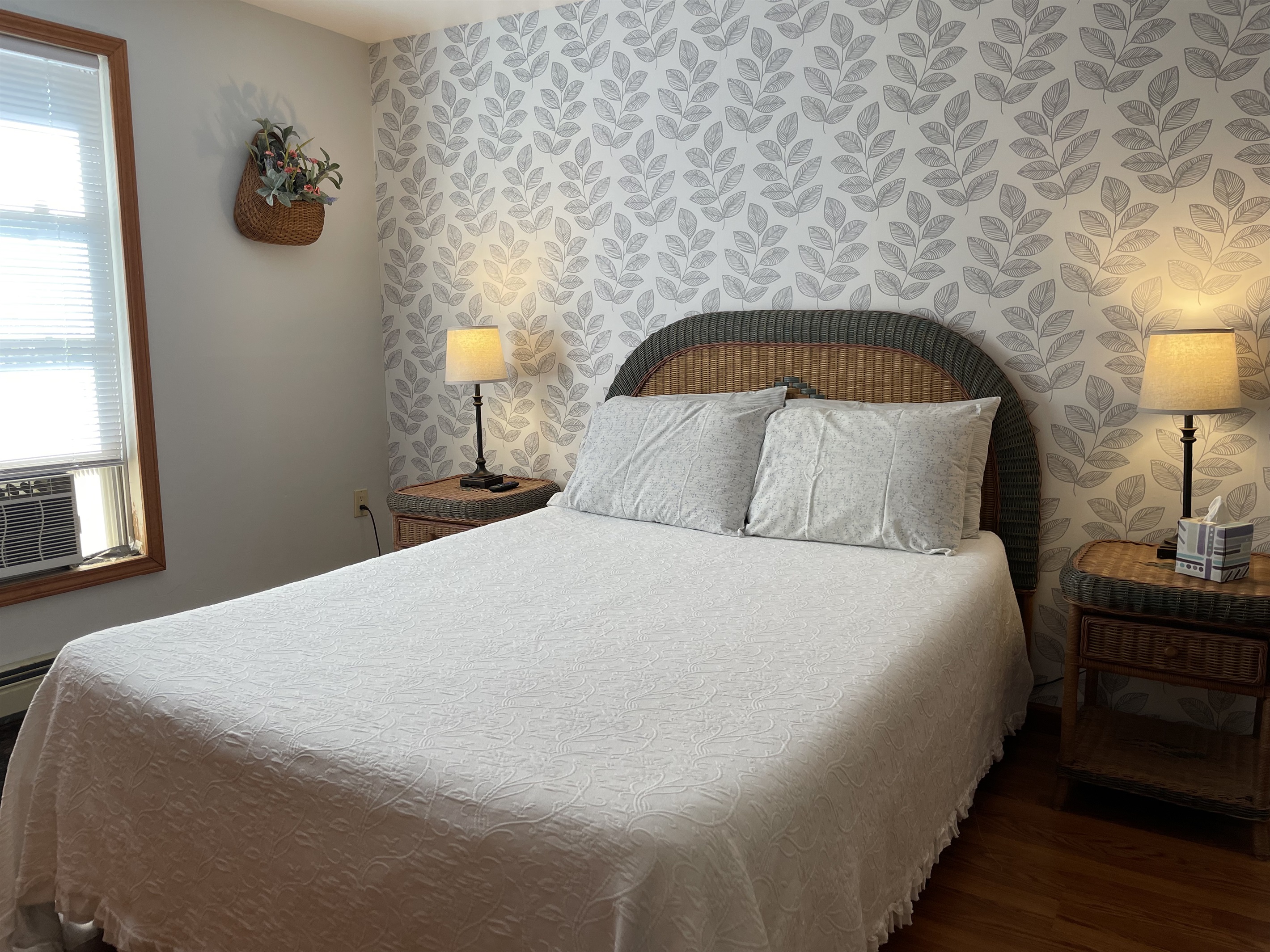 1st floor Queen #2 w/ ensuite