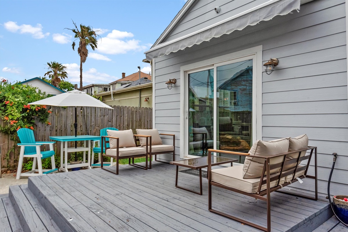 26132ec6ff1d4224aac63625cc910361 Large | Beachhouse | Texas | TX | Vacation Homes | Galveston | Crystal Beach | Kokomo | Breezy Days | Beachfront Elegance | Sunrise Serenity | Southern Sands Property Management, LLC