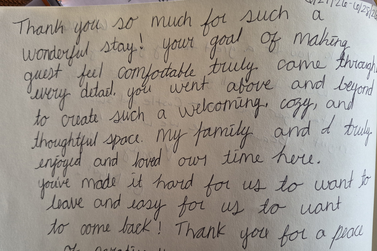 Guest's thoughtful reviews during their stay