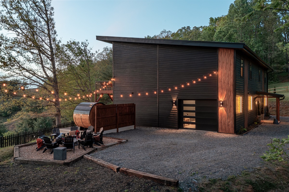 {Exterior + Wellness Deck}
Your private mountain retreat blends modern design, wellness amenities, and wide-open outdoor space. Picture sauna sessions, fireside nights, and endless fresh mountain air.