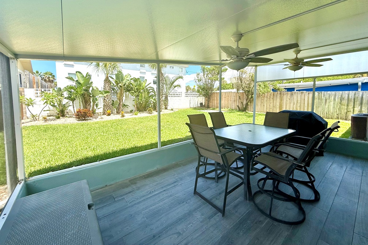 Screened Porch to Enjoy the Outdoors