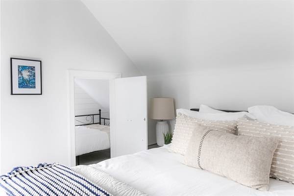 Cozy, Freshly Updated 3BR Home 5 Min from ND, photo 35