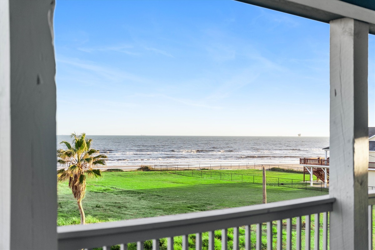 265b71d210294de9a36466368d4b4837 Large | Beachhouse | Texas | TX | Vacation Homes | Galveston | Crystal Beach | Kokomo | Breezy Days | Beachfront Elegance | Sunrise Serenity | Southern Sands Property Management, LLC