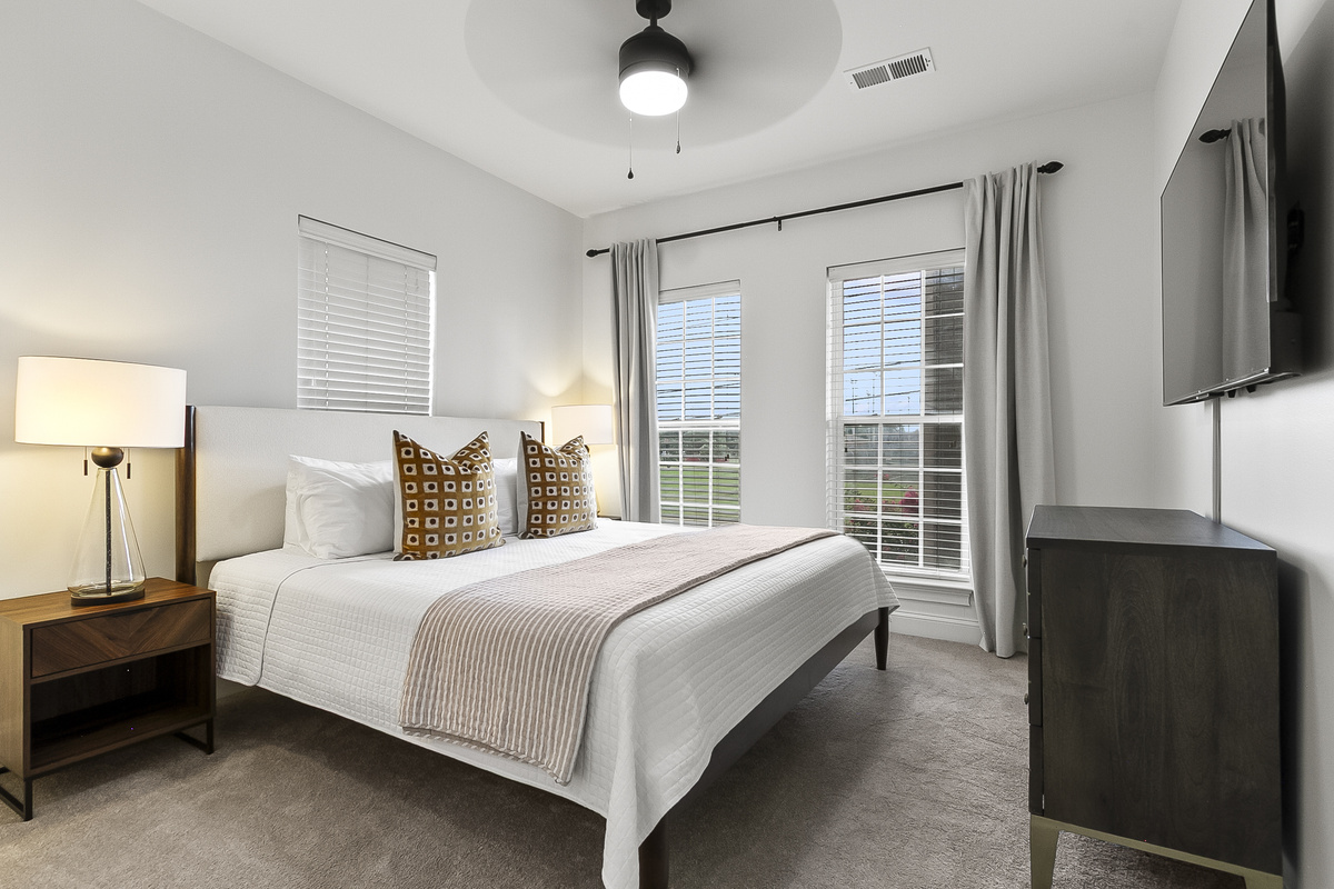 King Bedroom 3