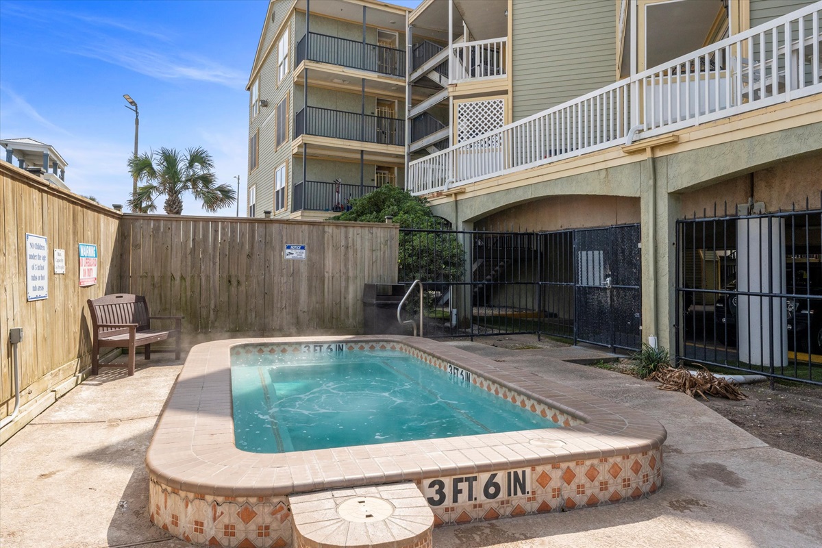 2664402fad4d46fb894ff37dc461703c Large | Beachhouse | Texas | TX | Vacation Homes | Galveston | Crystal Beach | Kokomo | Breezy Days | Beachfront Elegance | Sunrise Serenity | Southern Sands Property Management, LLC