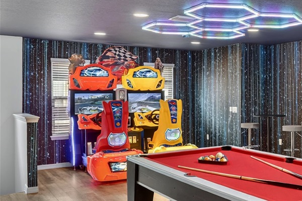 Outrun Car Race