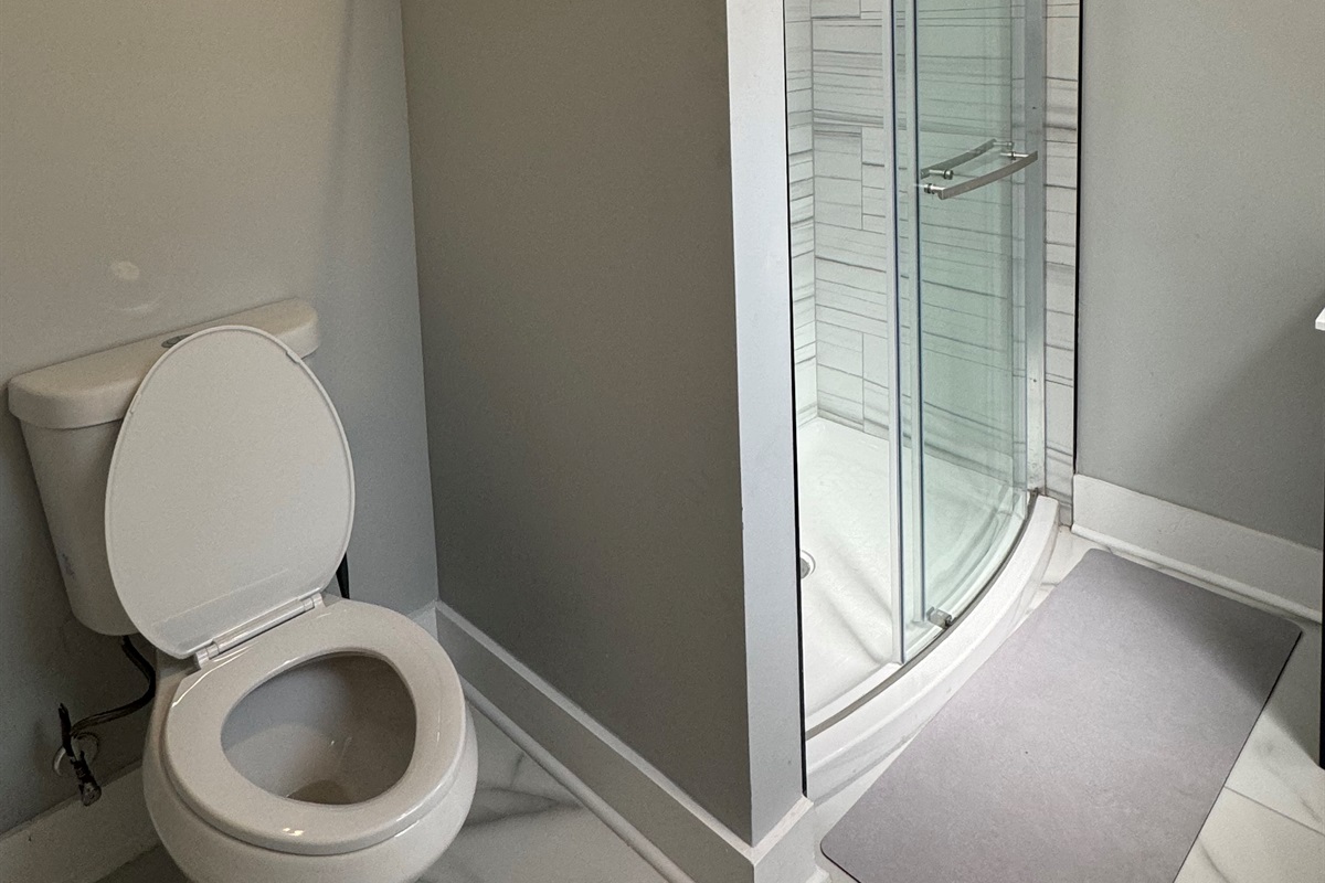 Primary Bedroom Ensuite Bathroom