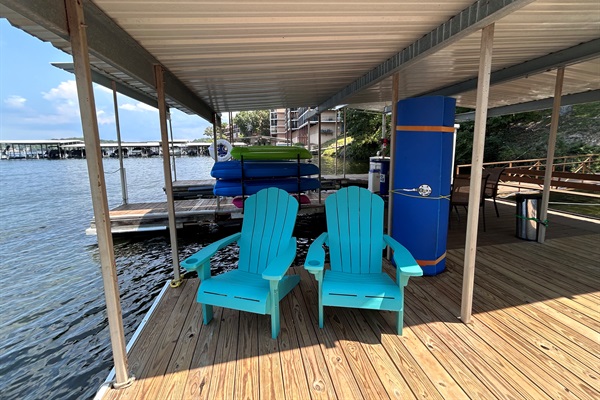 Dock seating and Chill Pad