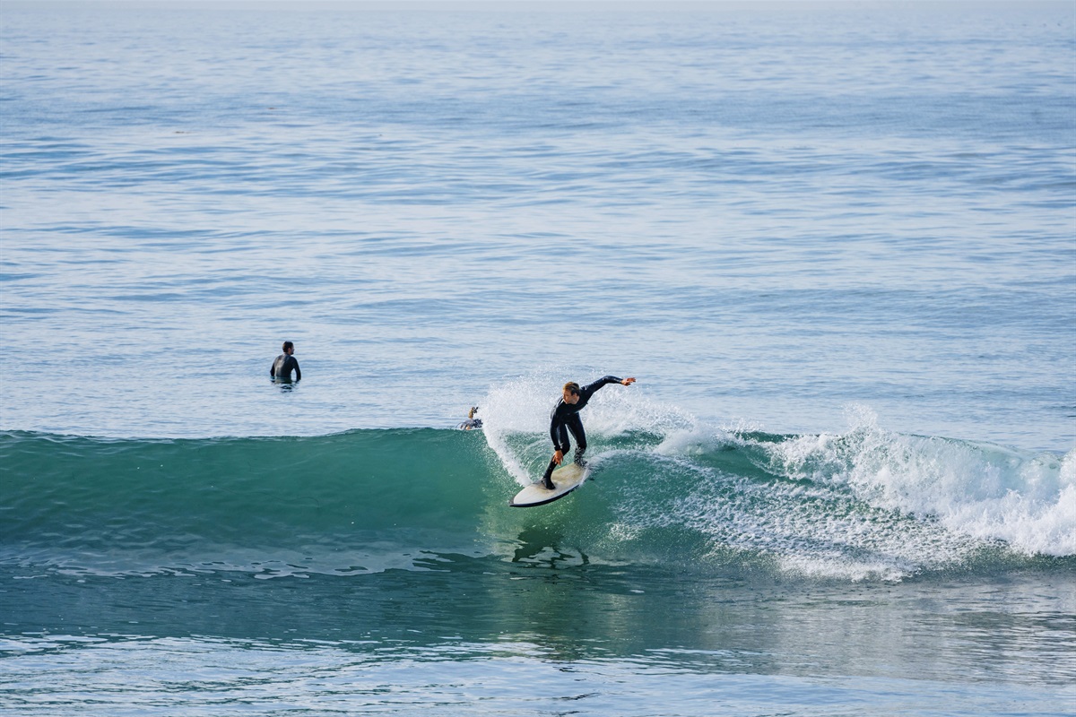 Las Gaviotas Surfing