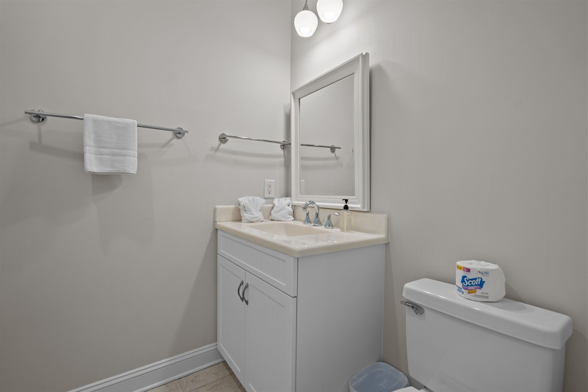 3rd floor en suite full bathroom 2 (shower)