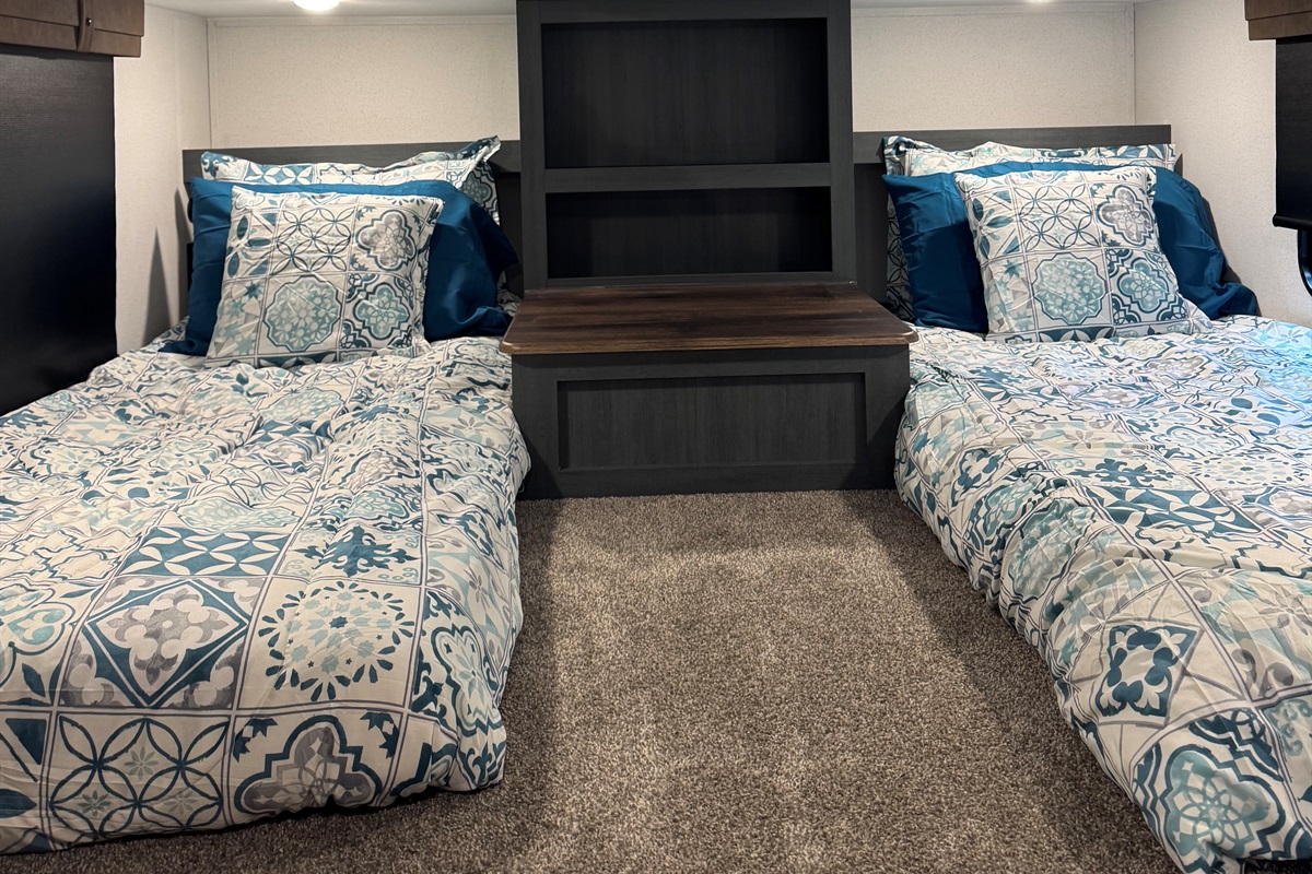 Loft with two twin beds