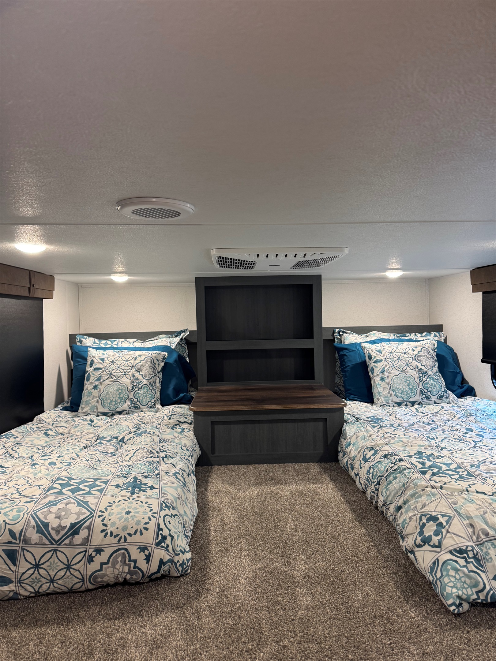 Loft with two twin beds