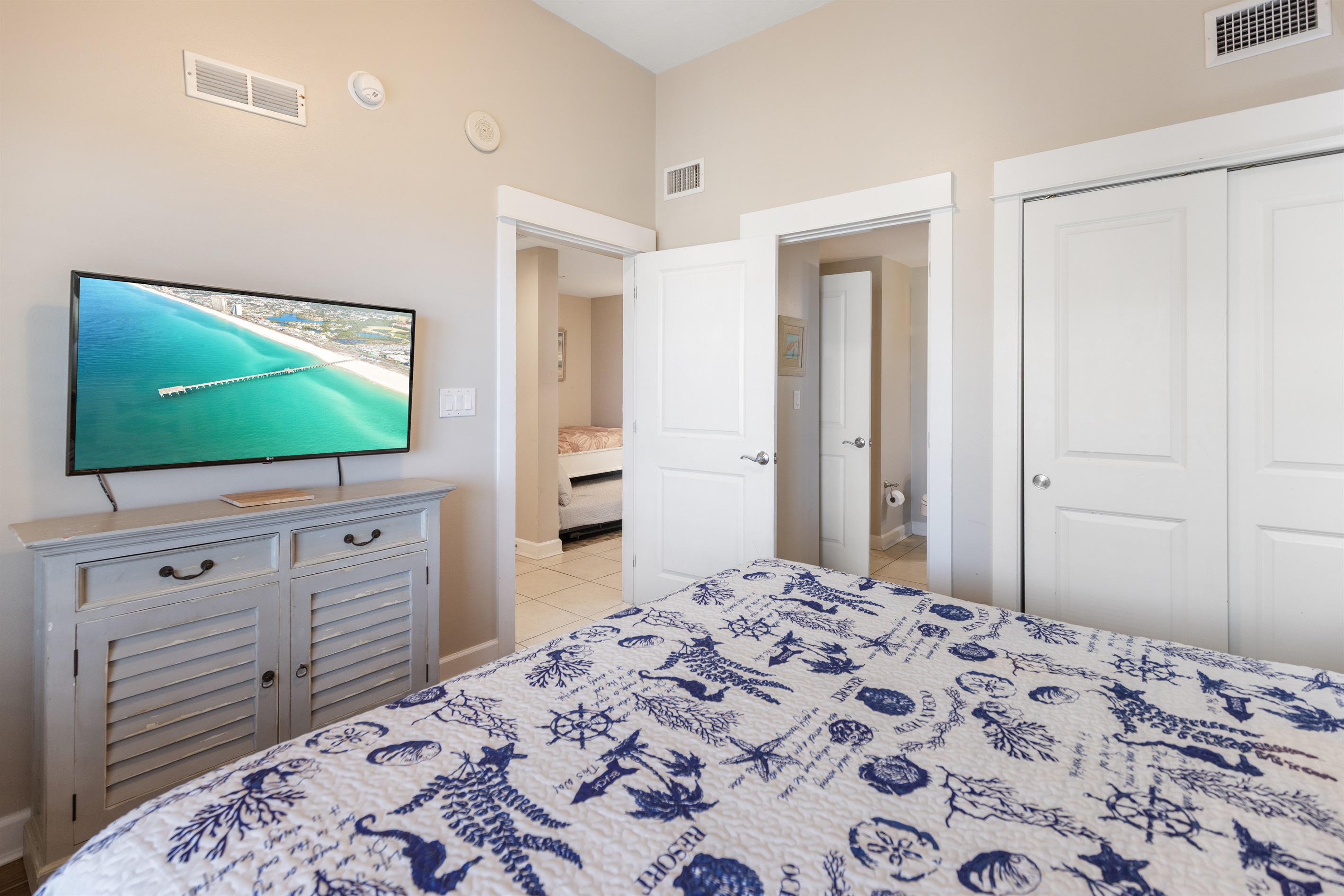 2nd Bedroom