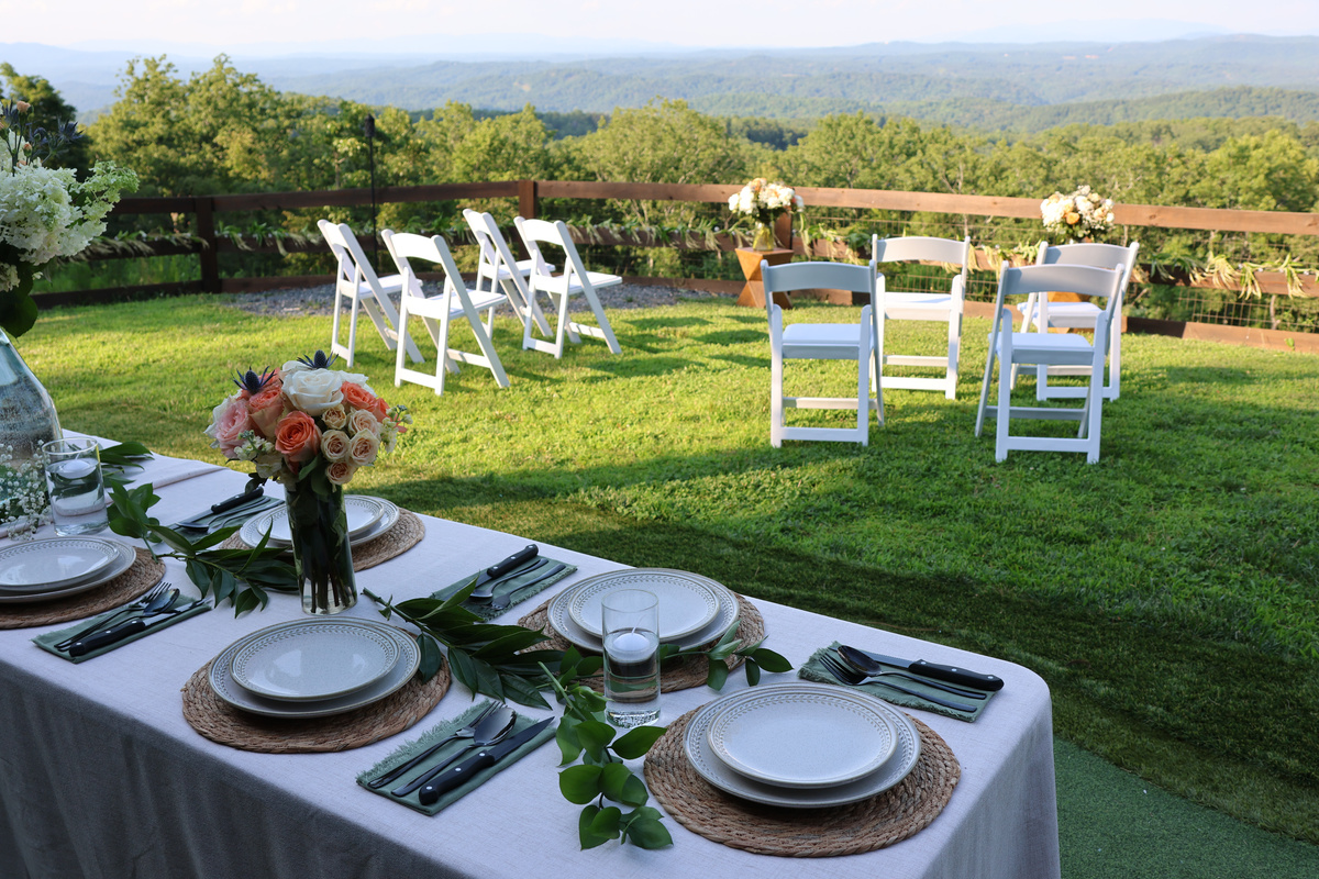Your dream wedding starts with the perfect venue. 💒