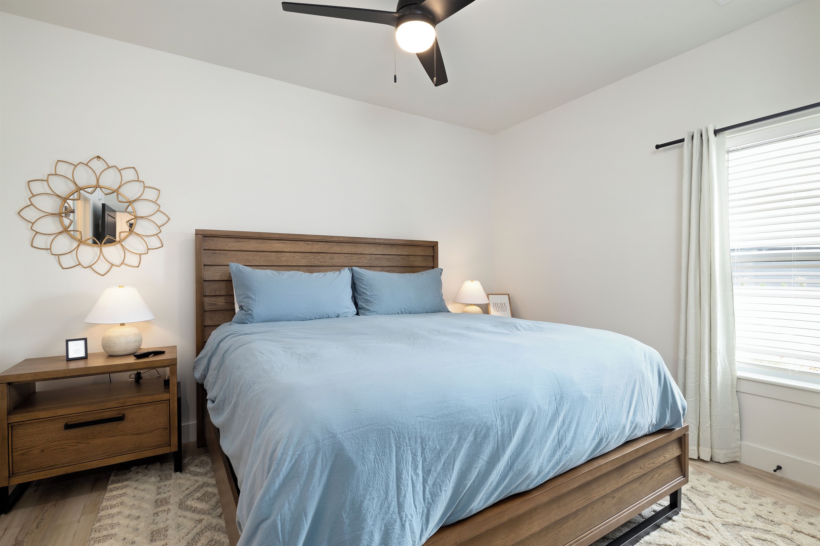 Main Level King Bedroom w/Smart TV and ensuite bathroom