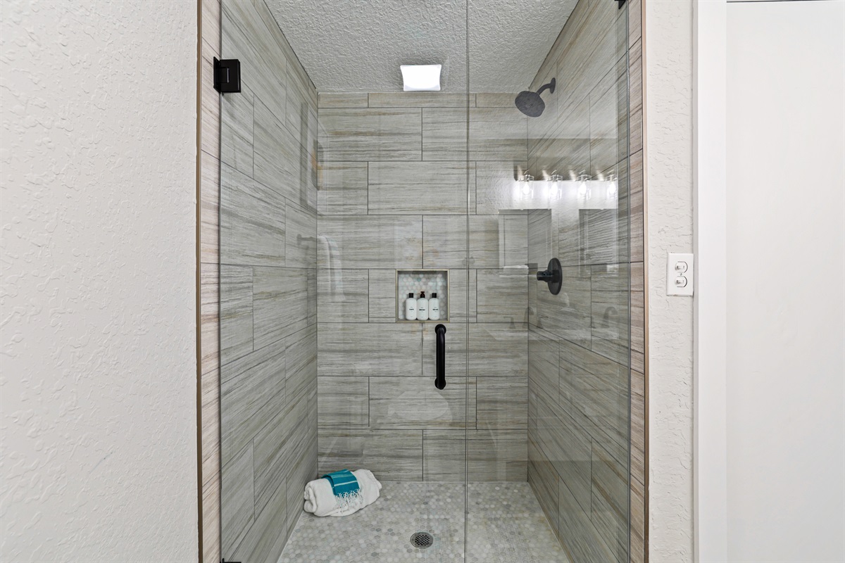 Primary shower