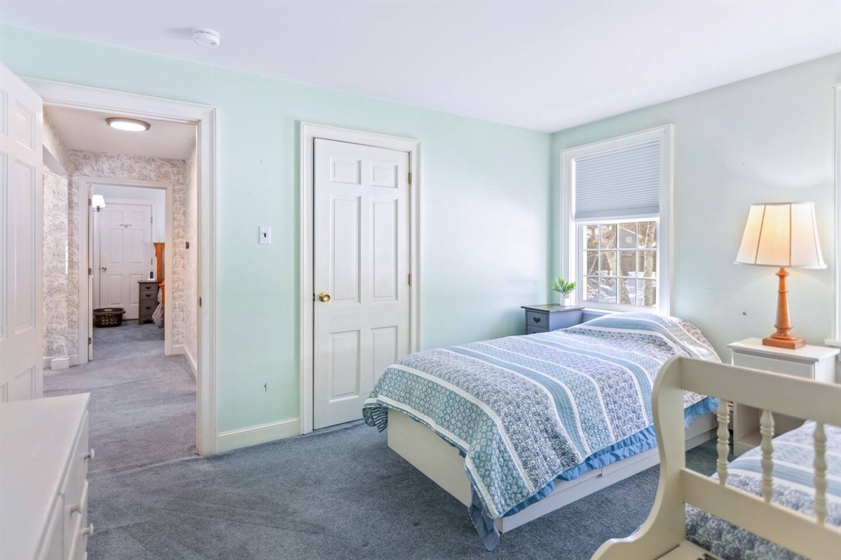 Northwest Bedroom has 2 Twin Beds