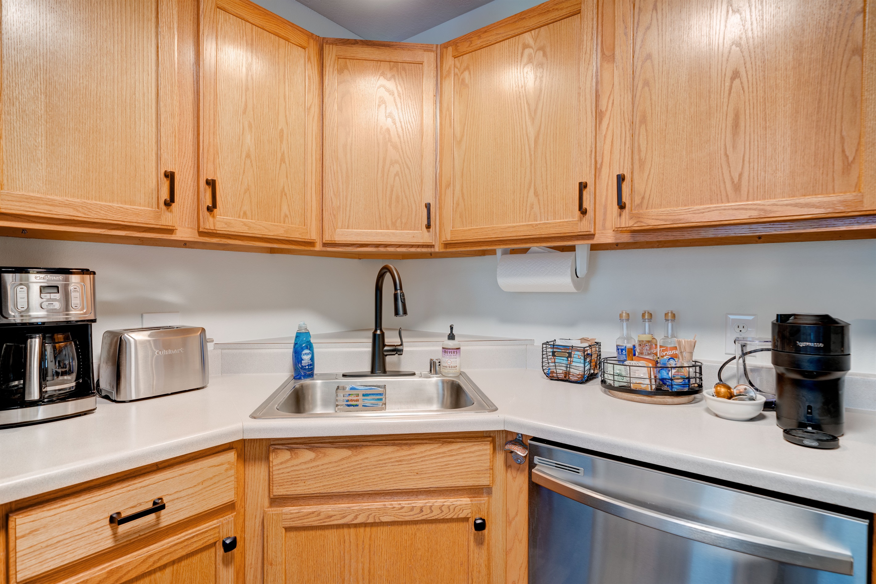 A well-stocked kitchen with all the essentials such as a full size coffee machine, toaster and a variety of utensils, to make cooking easy and convenient.