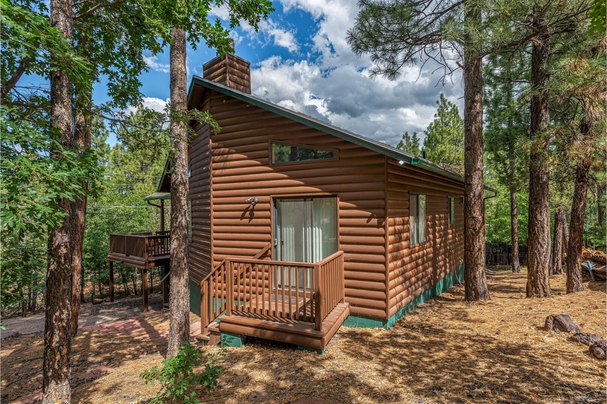 You'll love the privacy and relaxation that this beautiful cabin offers.