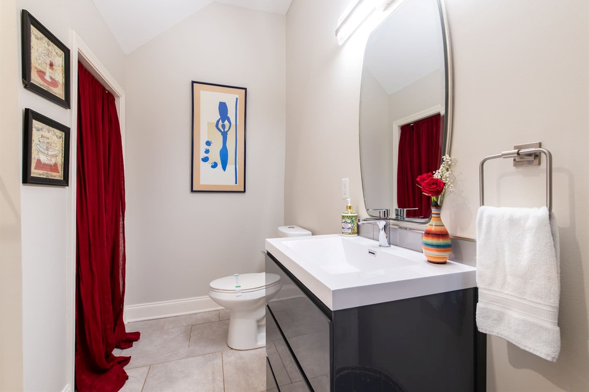 1st floor full bathroom off the kitchen