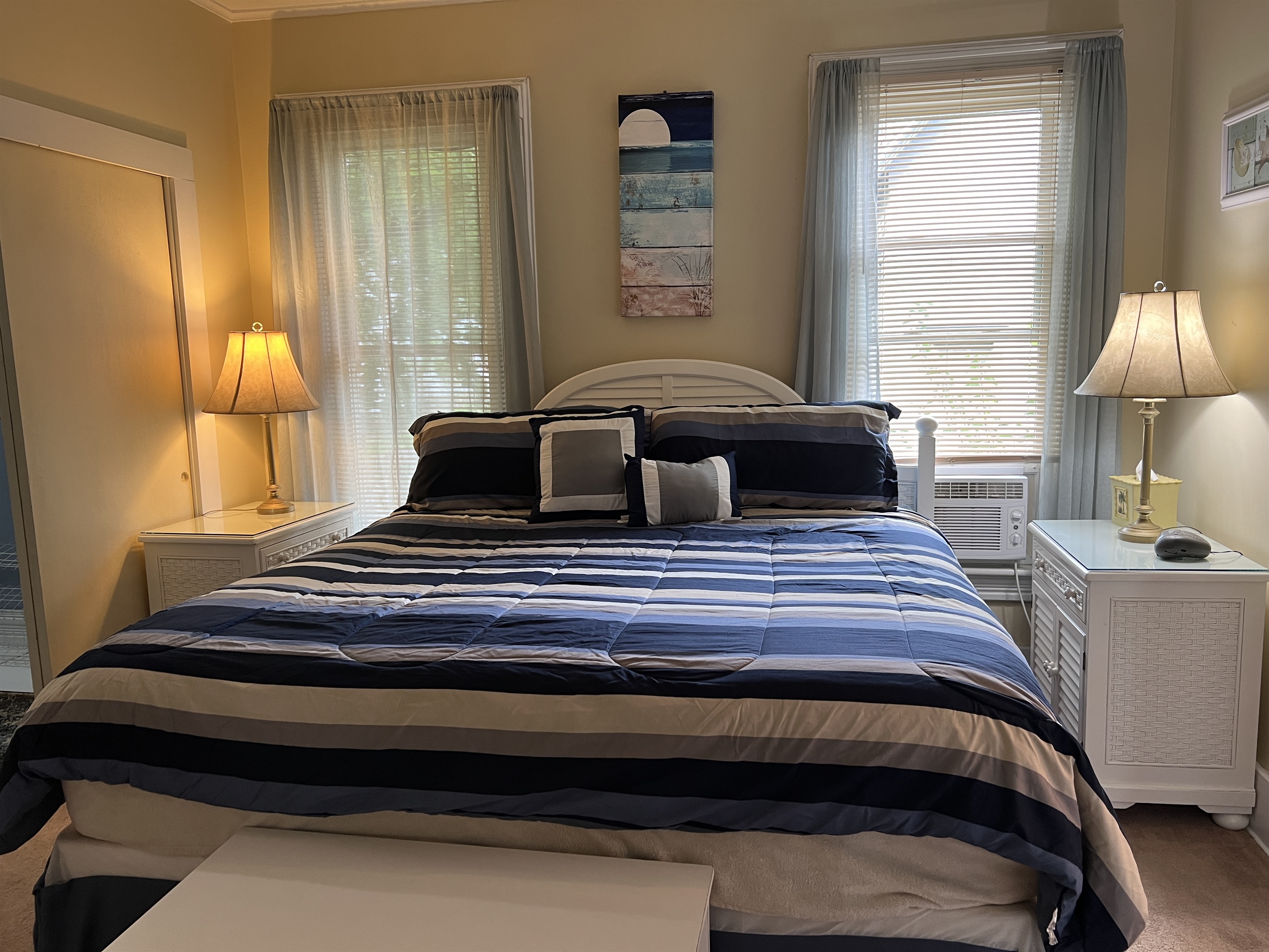 1st floor King bedroom