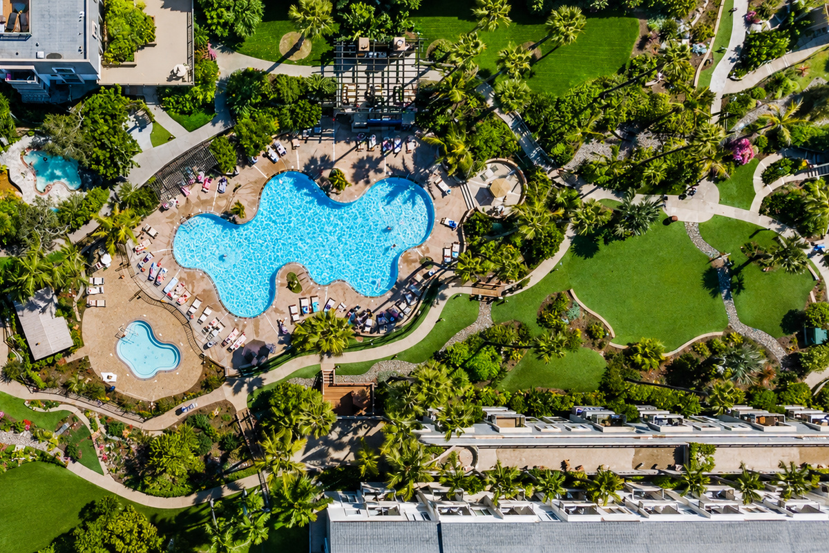 Main pool, two hot tubs, and seven-hole miniature golf course
