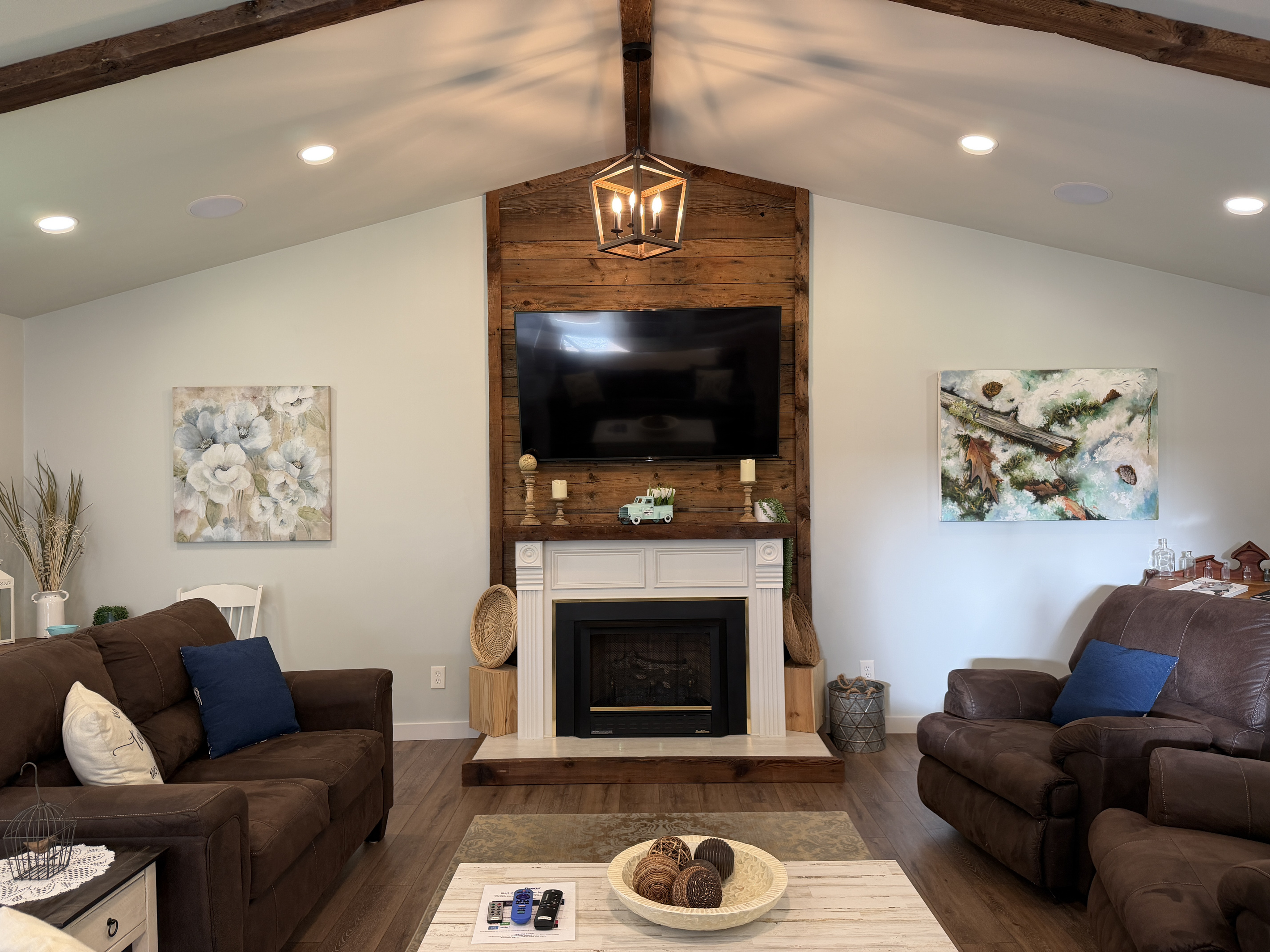 Great Room with 65" ROKU TV