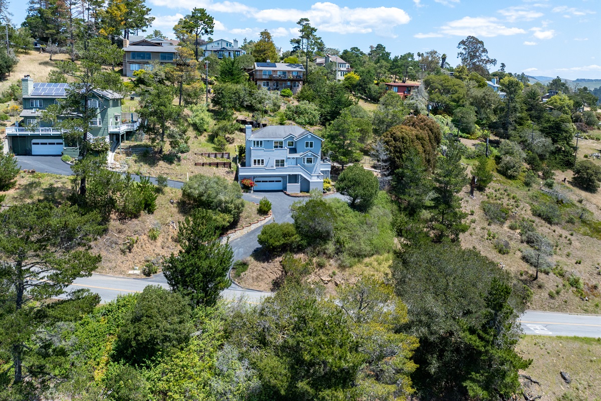 Nestled on a hill with prime proximity to downtown.