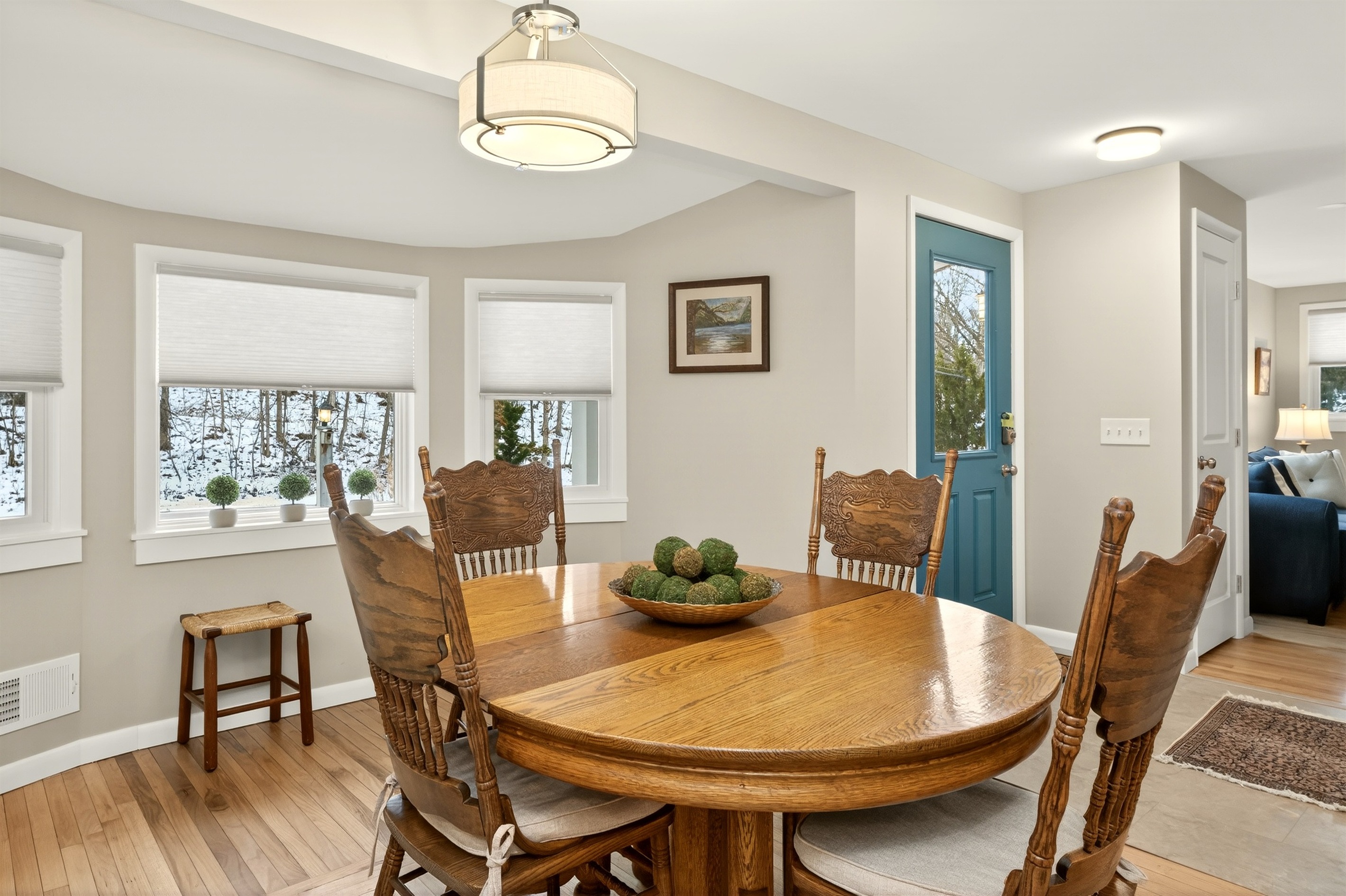 Dinning area with additional seating and table leaf