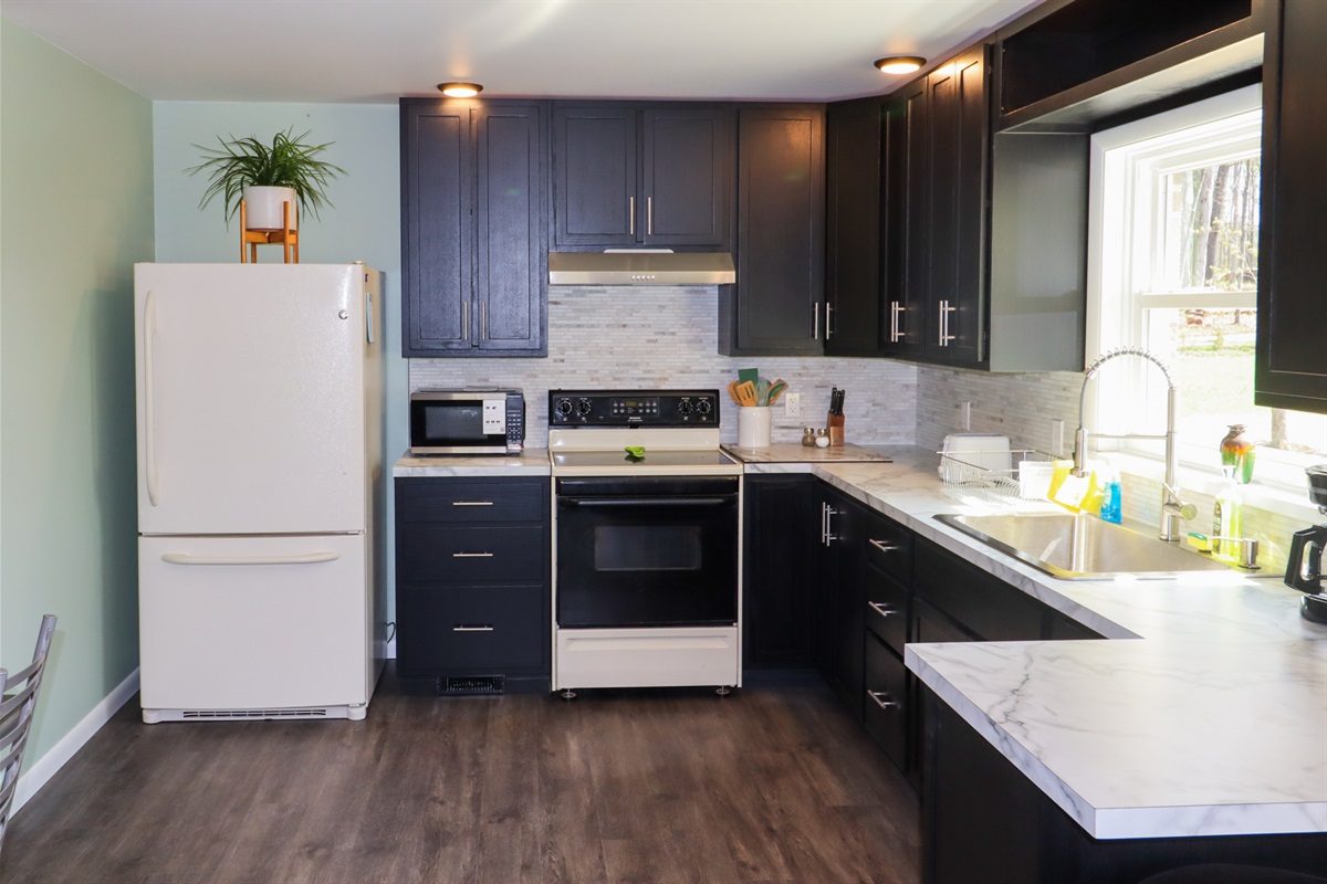 Fully equipped with lots of natural light