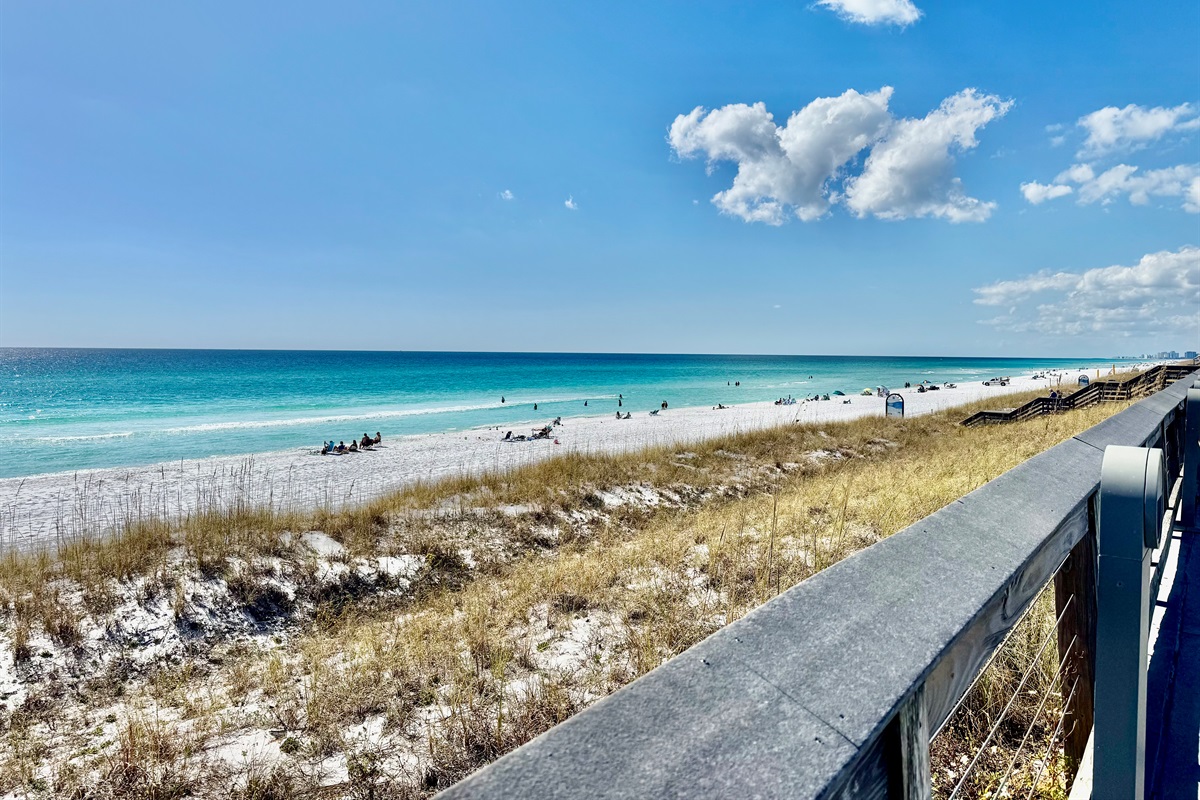 Destin beaches are absolutely gorgeous!!