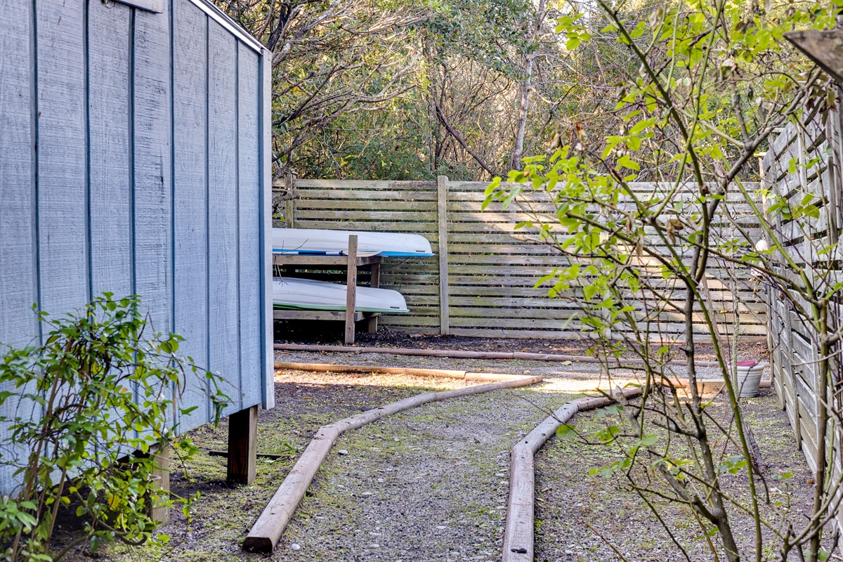 Neighborhood Kayak Launch Just 300ft Away