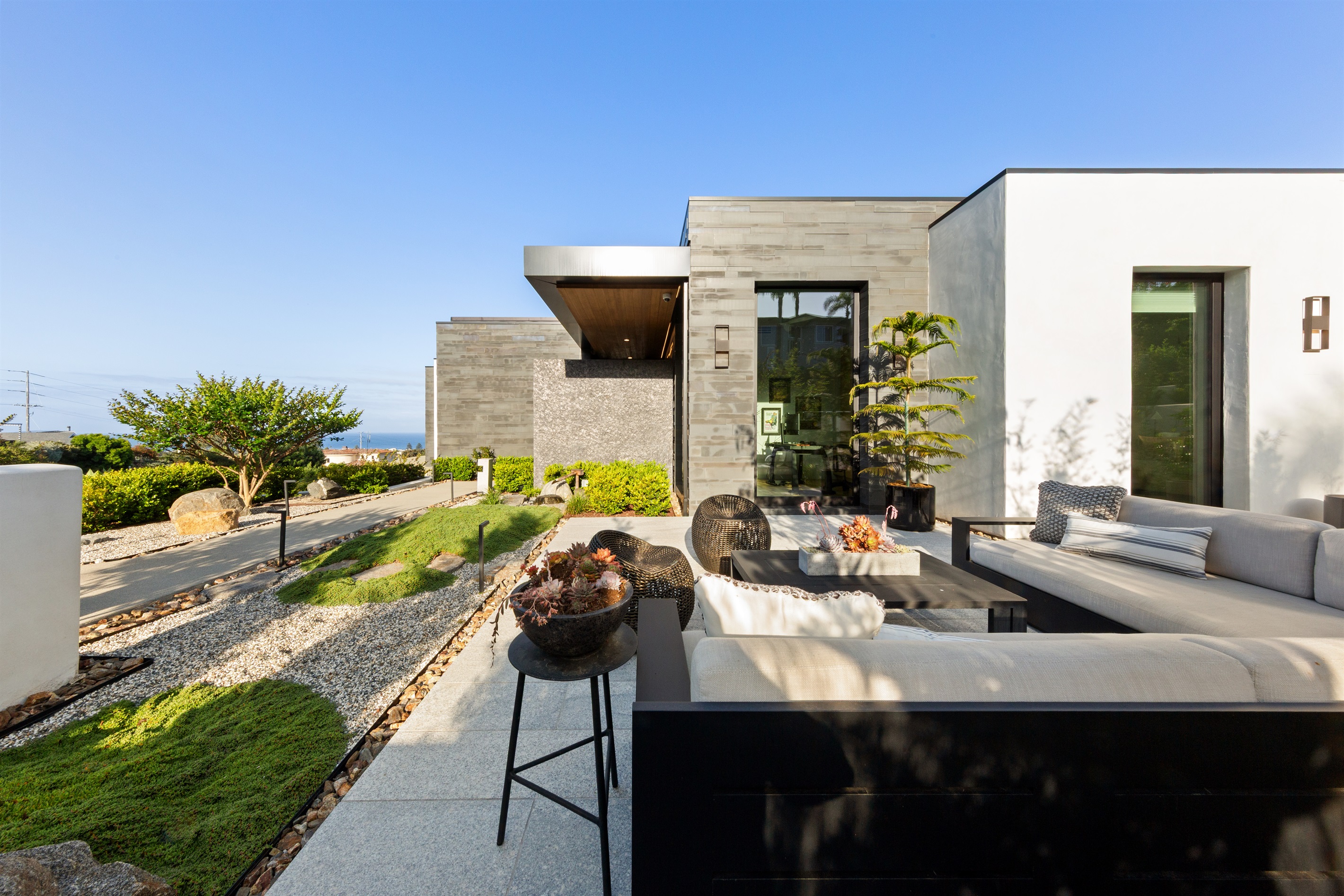 Luxe Solana Sancutuary...If luxuary living is your vibe:)
