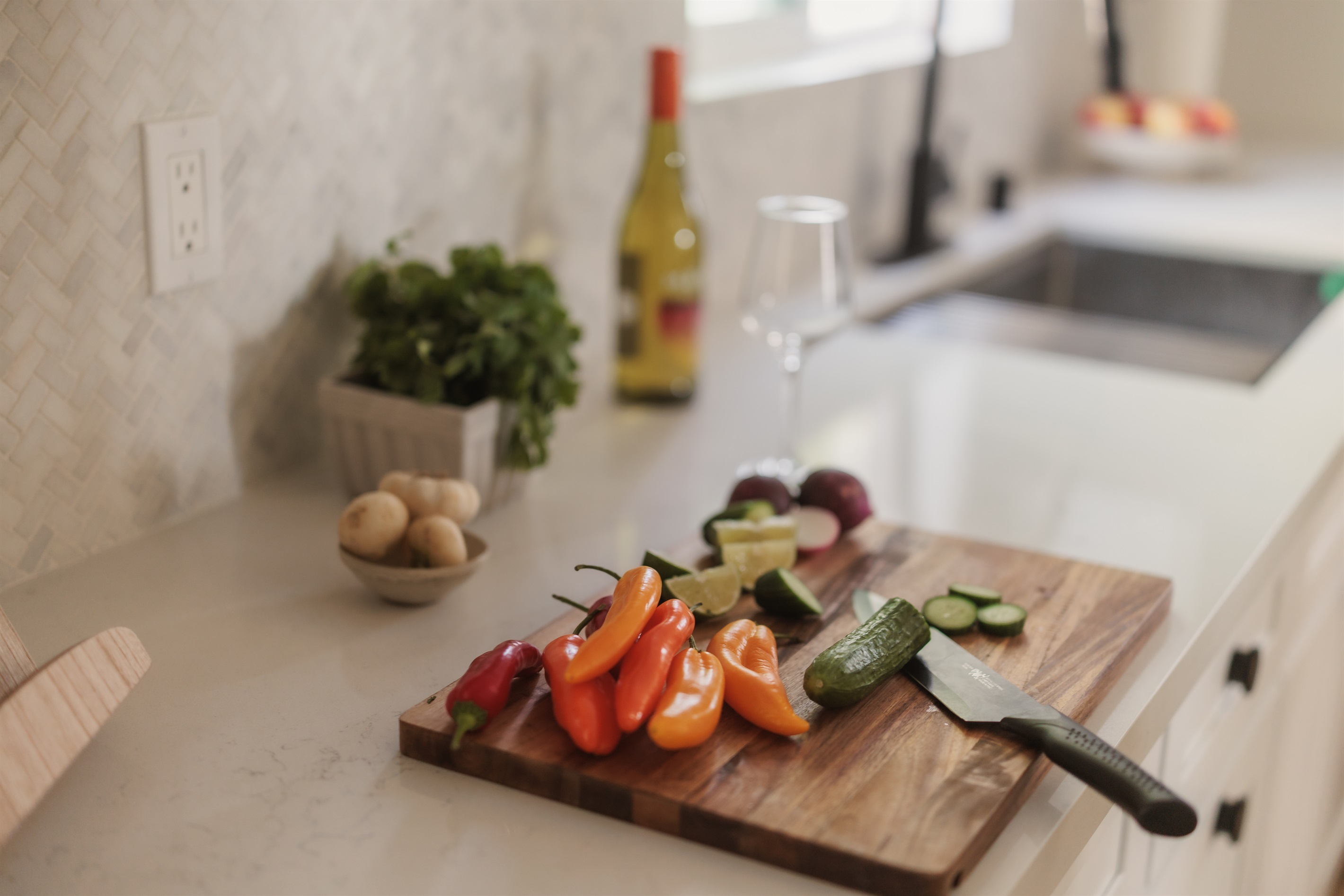 From meal prep to midnight snacks, the kitchen is stocked with essentials to keep you cooking comfortably throughout your stay.