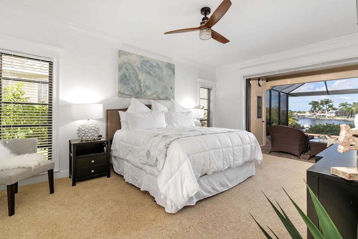 Master suite with lanai access and water views