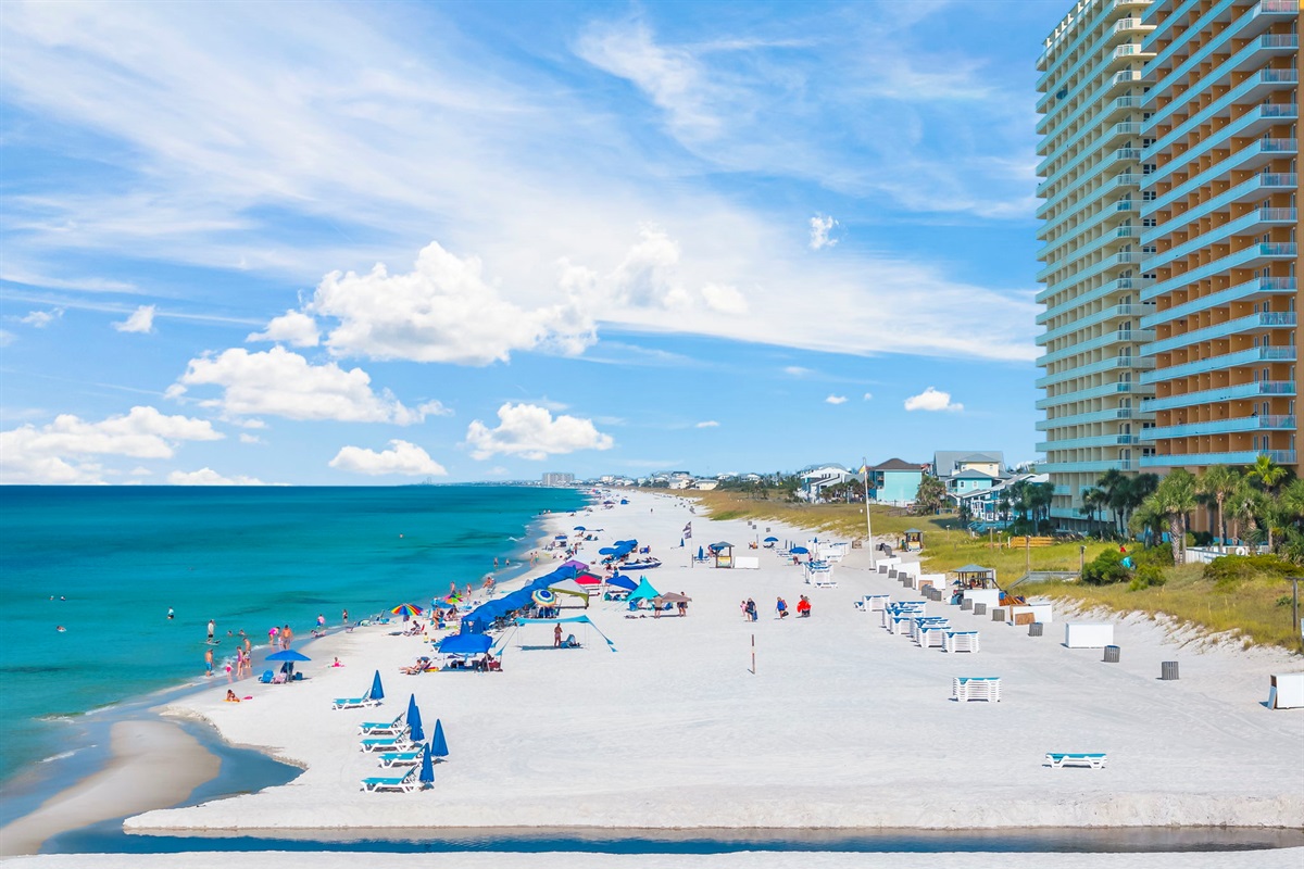 Wake up, walk out back, and you’re on the beach — the Gulf is your backyard here at Cast A Waves.
