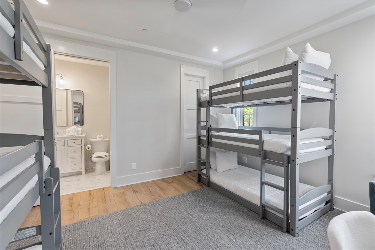 Bunk Room (2nd Floor)