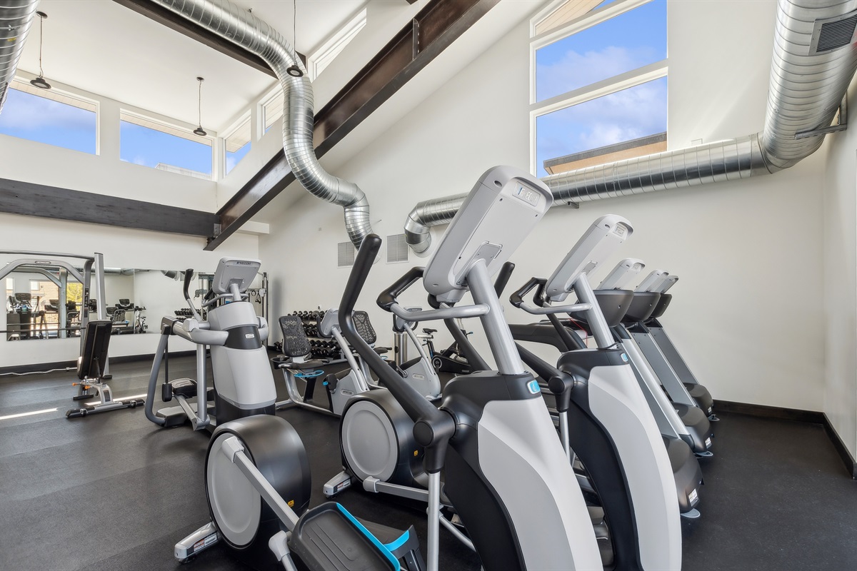 Fully equipped gym open year round 5am-11pm