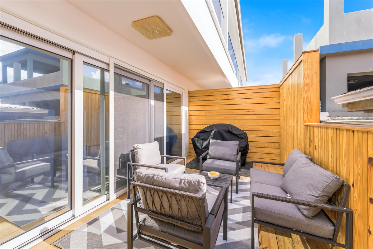 Private outdoor lounge perfect for relaxing in the island breeze.