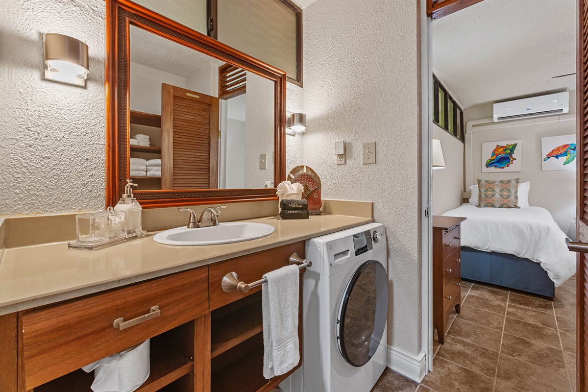 Ensuite full bathroom off of the guest bedroom