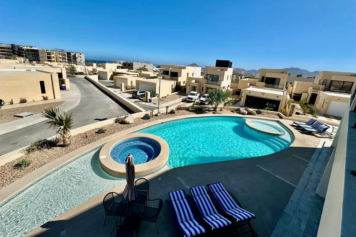 Community pool and spa