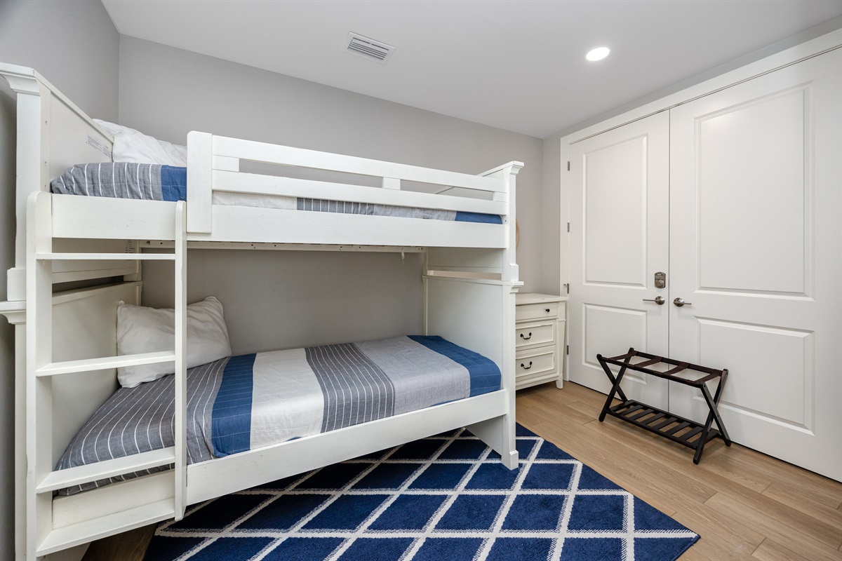 Bedroom 4 with Twin Bunk Beds