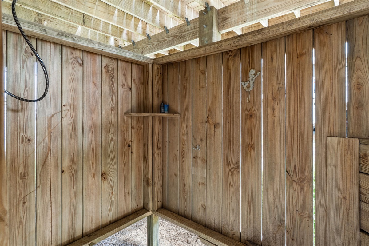 Enclosed Outdoor Shower