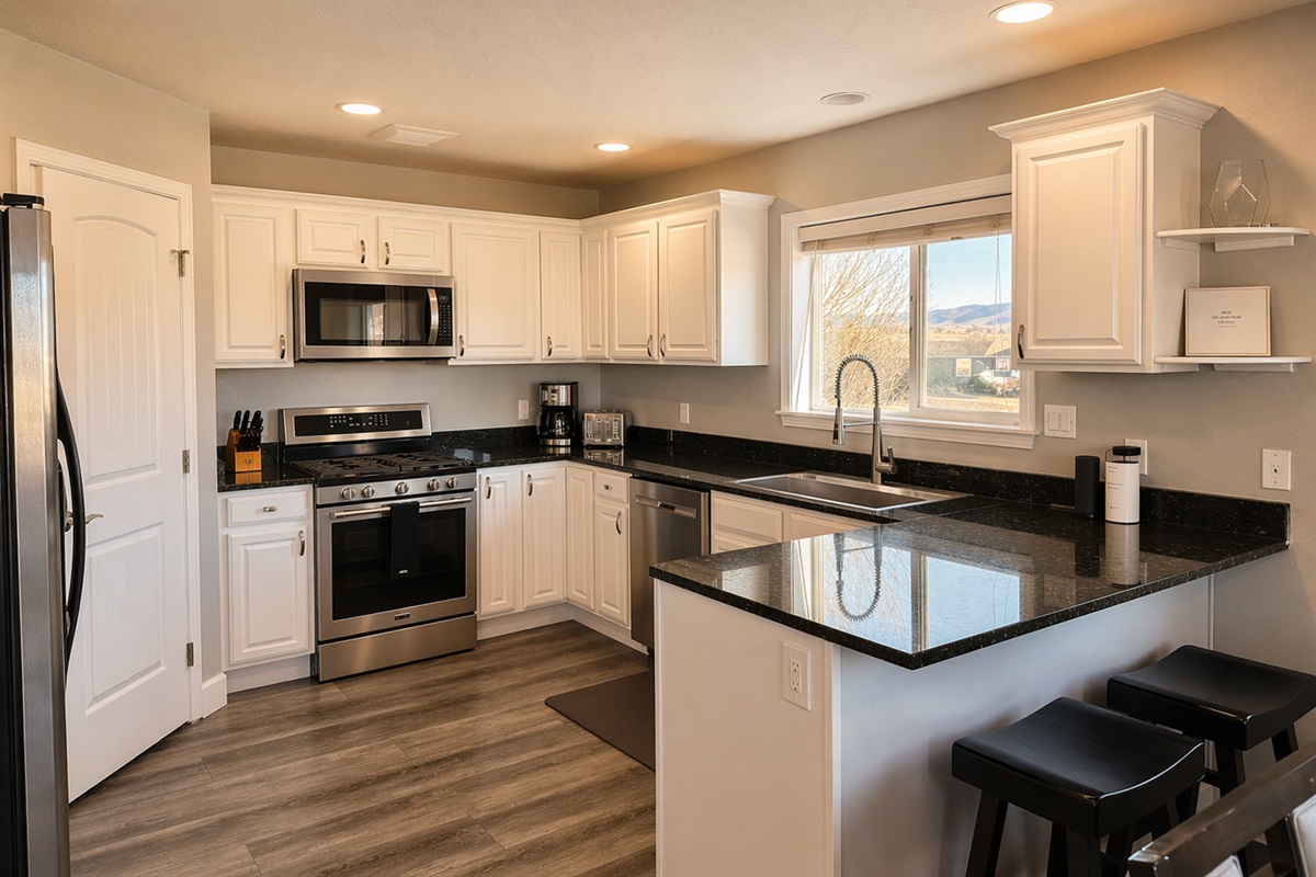Large Kitchen 