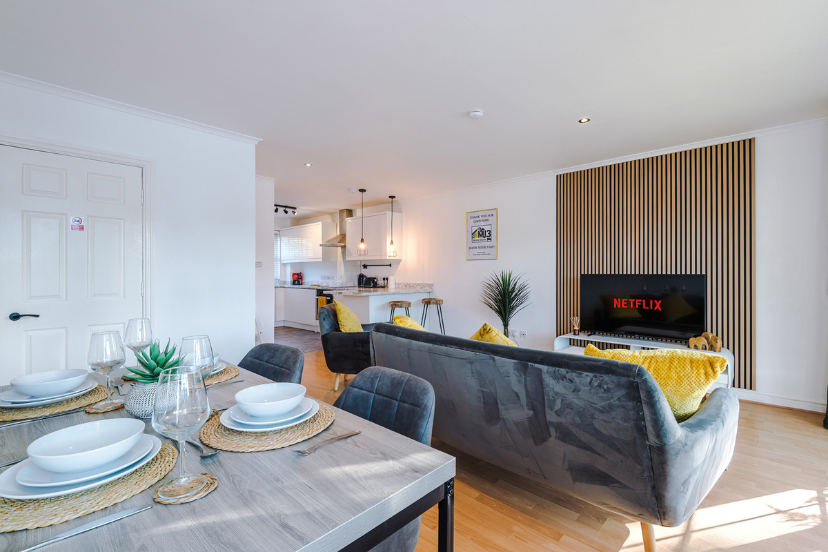 Bright & airy open plan living