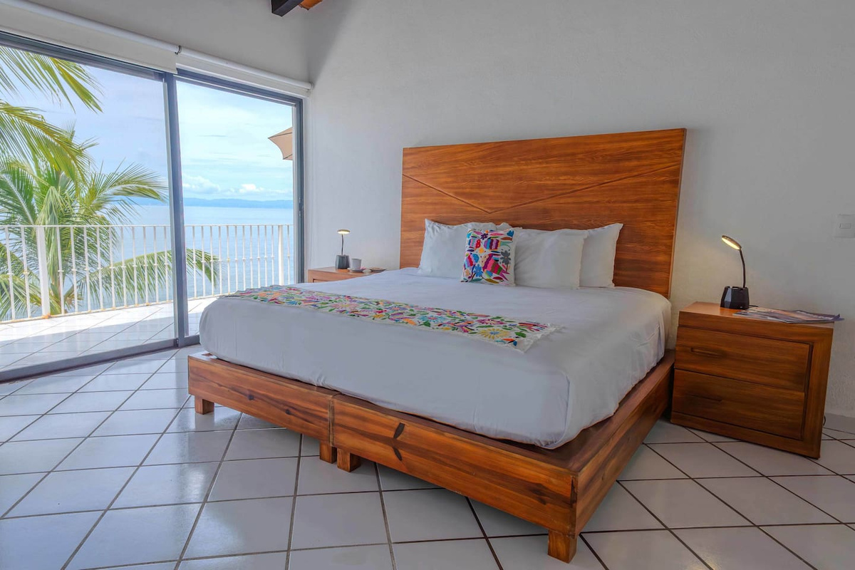 2nd Bedroom King Bed with Ocean Views