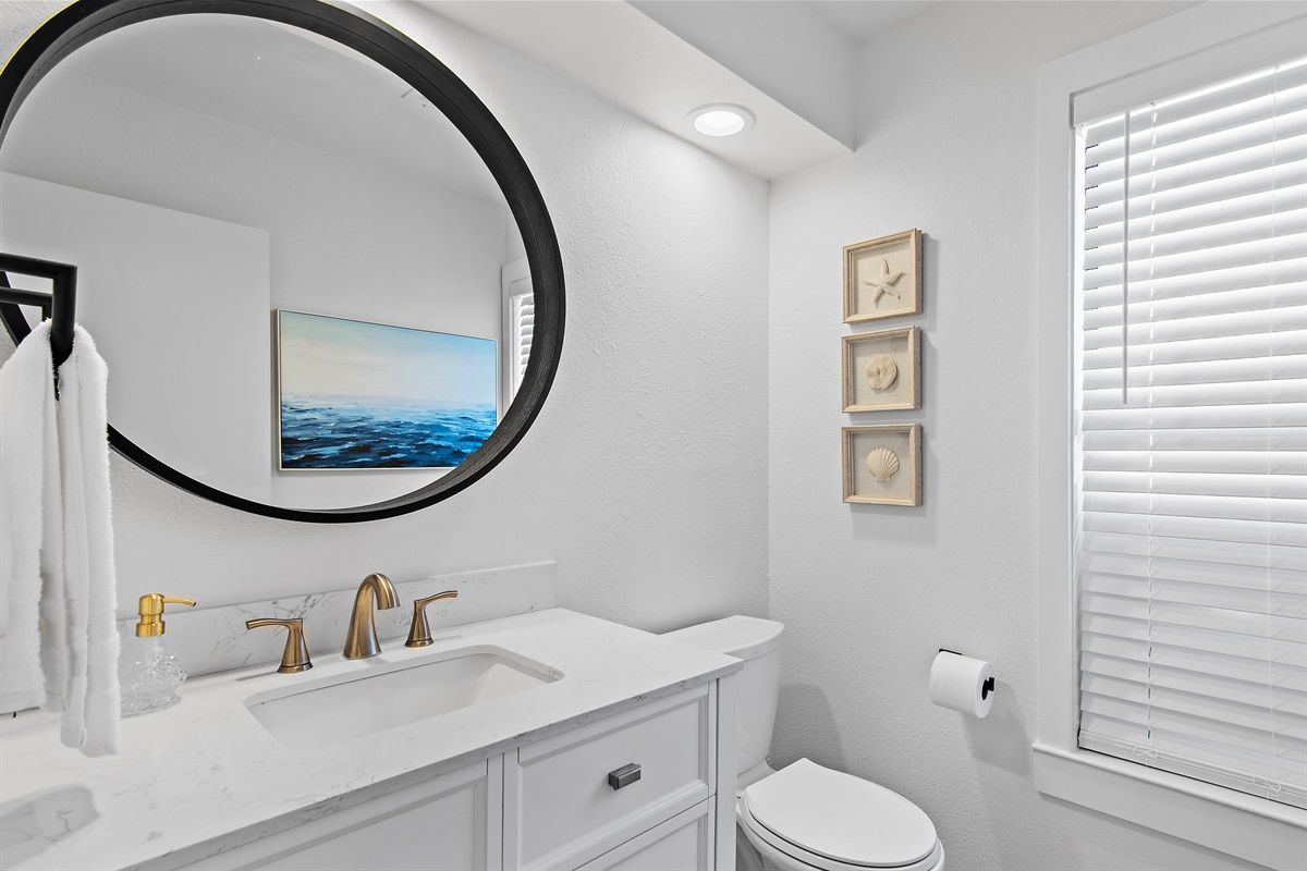 Half Bathroom on Level 2 at Green Reef 1