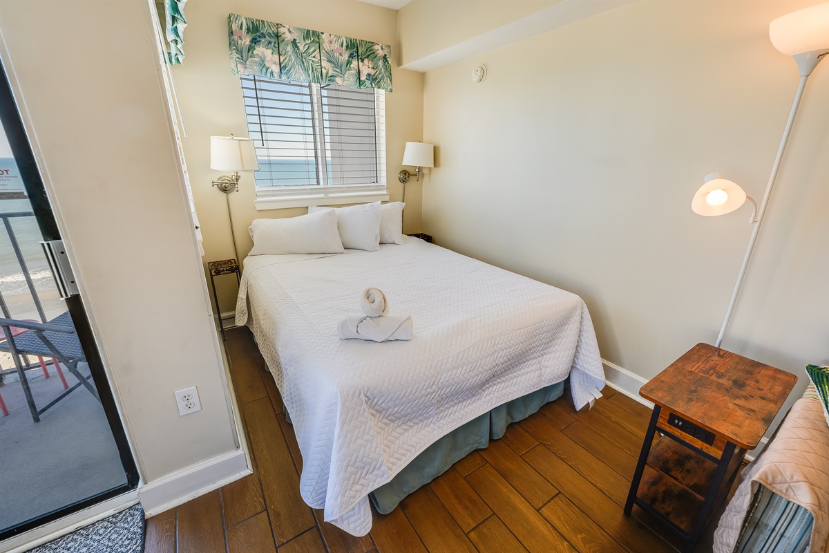 Amazing Room with Stunning Views🌊☀️