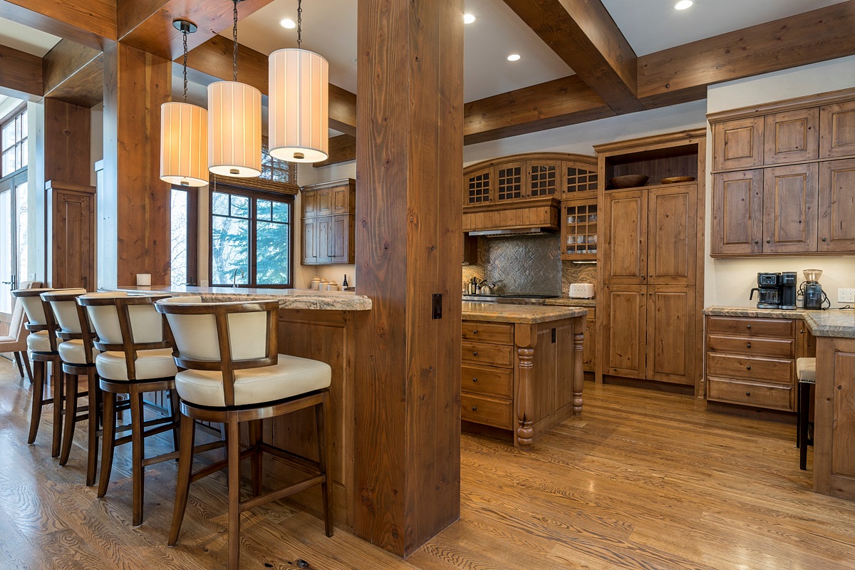 Kitchen- coffee area, desk area
